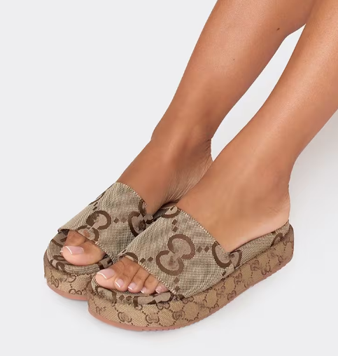 Manic Printed Detail Peep Toe Flatform Slider Sandal In Brown Fabric
