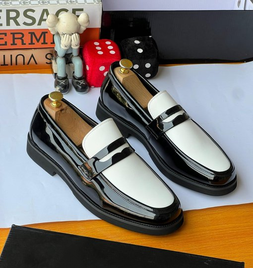 Loafers - Stylish Slip-on Shoes - Black/White