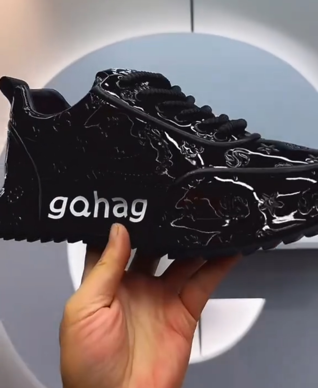 Breathable and stylish sports shoes