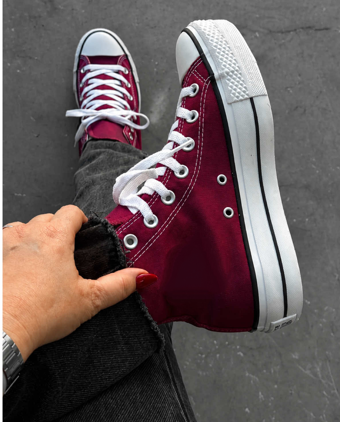 High-top canvas shoes