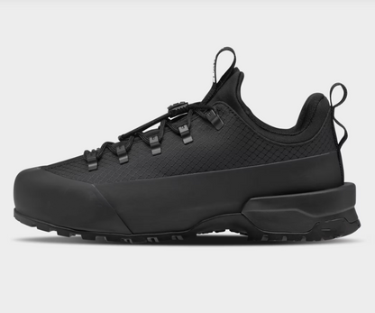 Waterproof outdoor hiking shoes