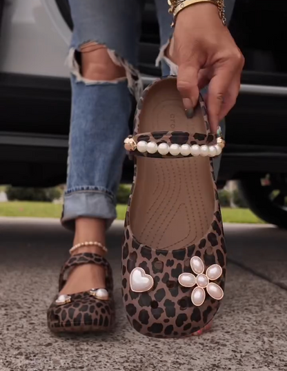 Summer leopard print beach shoes
