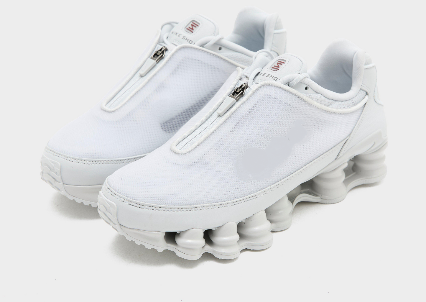 Casual sports running shoes