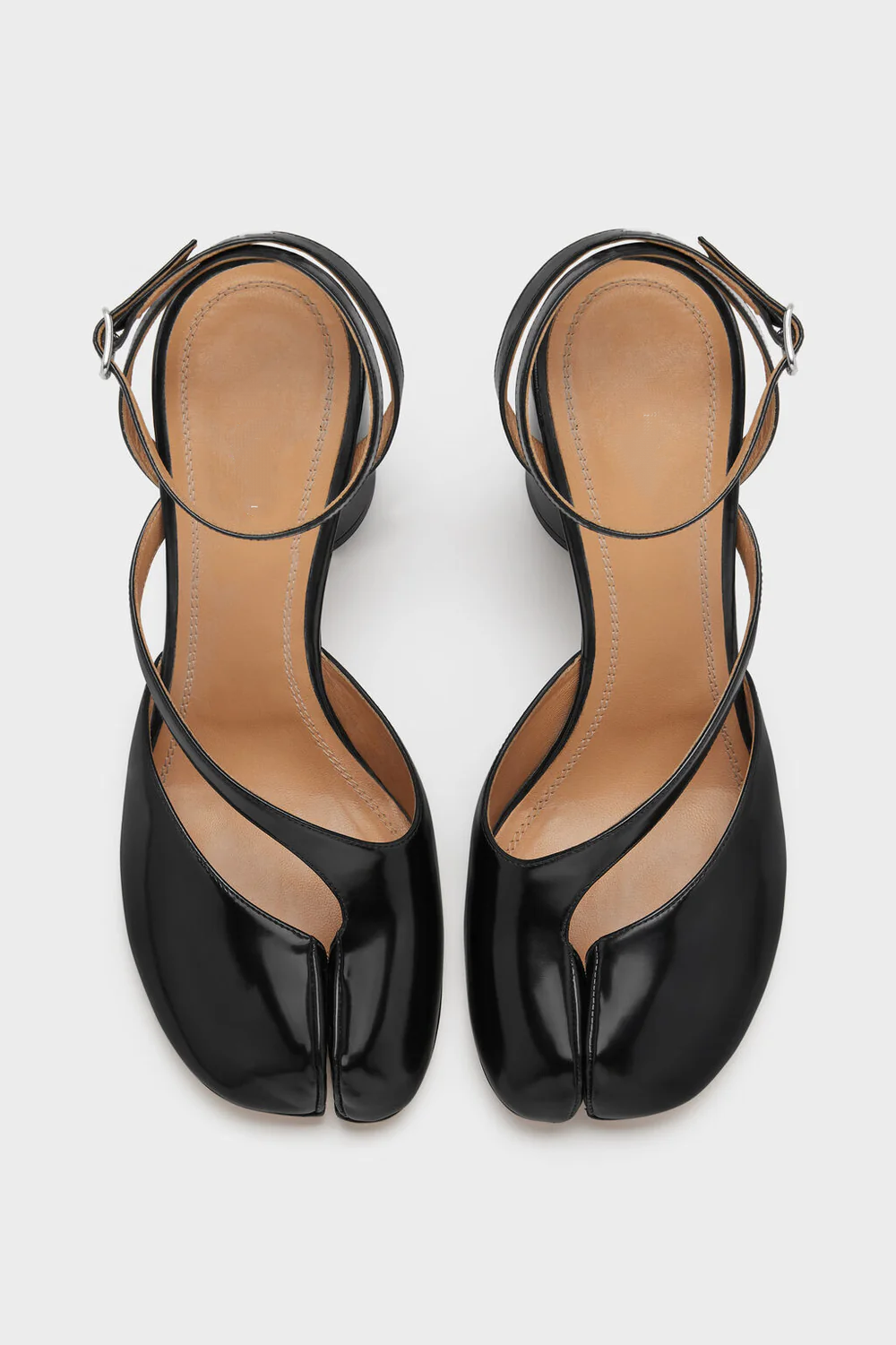 Flat split-toe shoes
