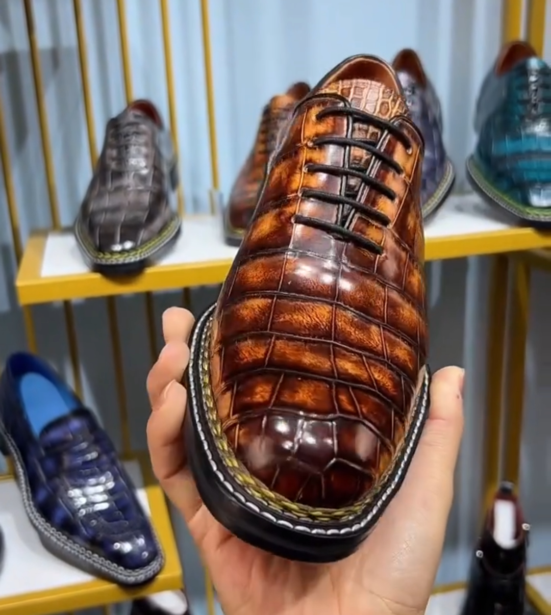 Elegant Crocodile-Embossed Leather Oxfords
