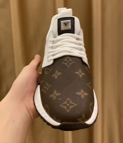 Men's high-end casual shoes
