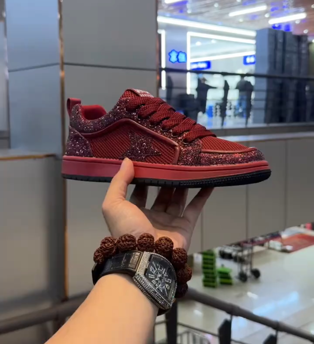 Color-blocked trendy casual shoes