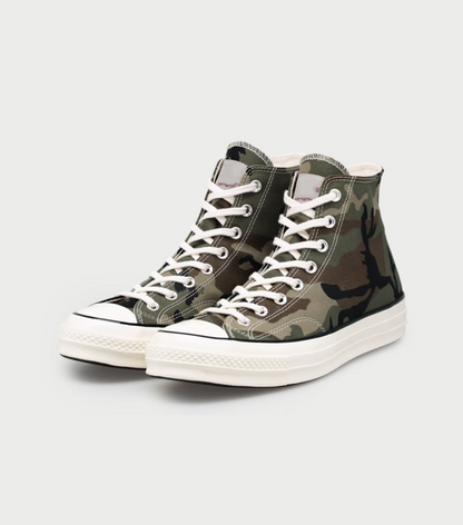High-top canvas shoes
