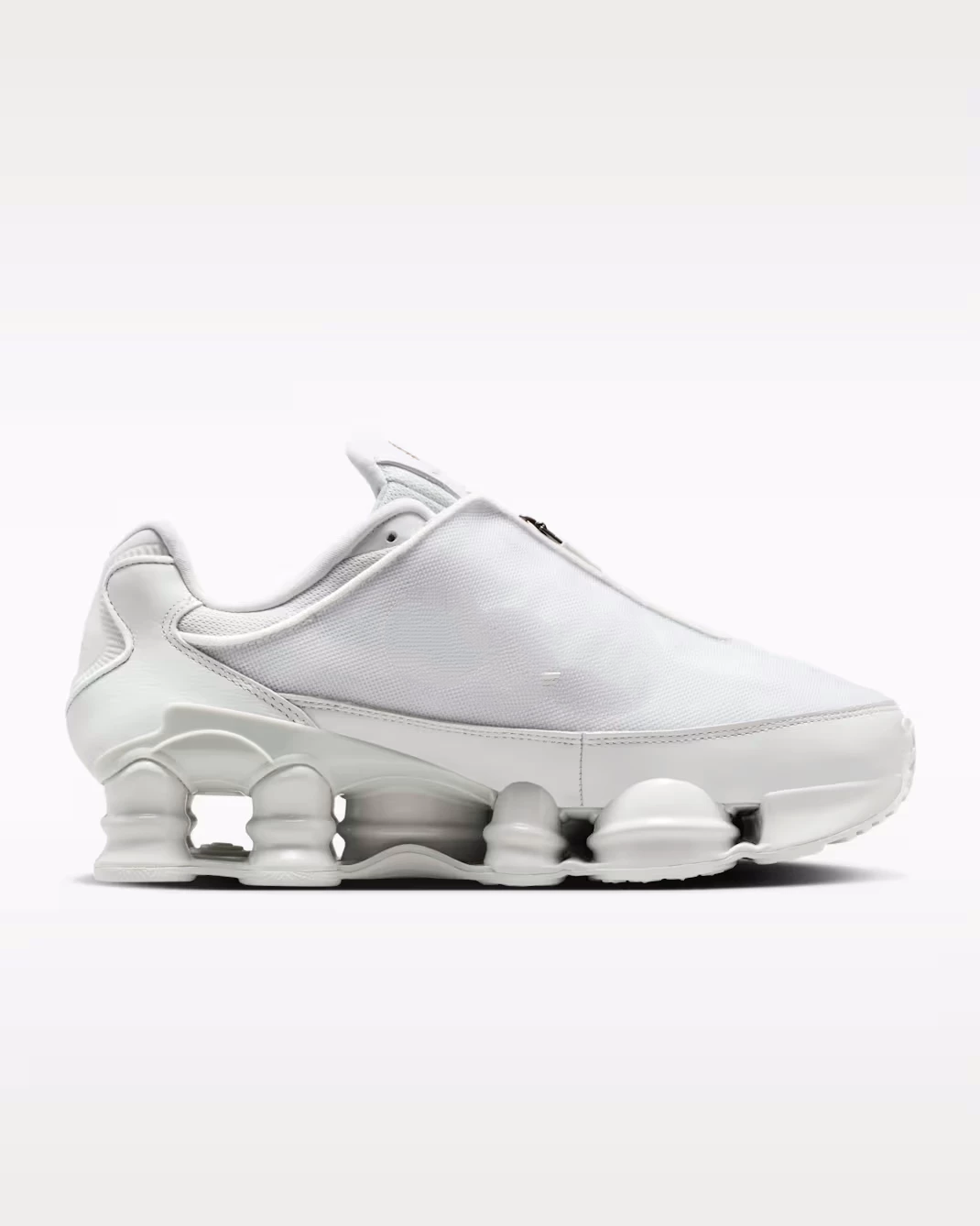 Casual sports running shoes