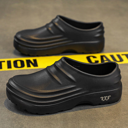 Waterproof, non-slip, thick-soled, closed-toe slippers