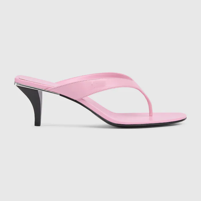 Women's pink rubber thong