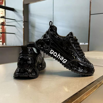 Breathable and stylish sports shoes