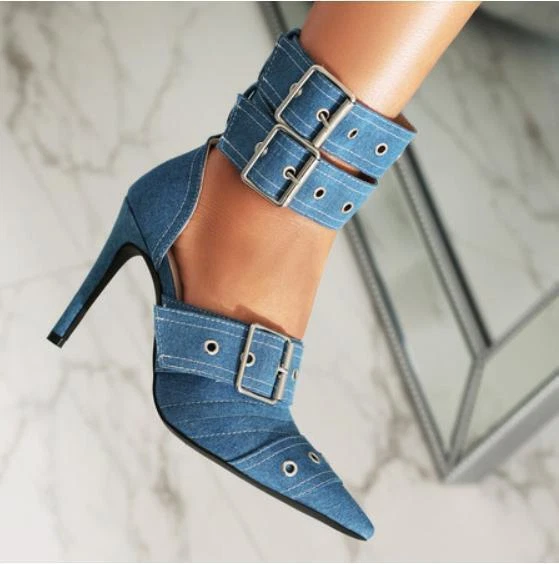 Buckled pointed-toe stiletto heels for everyday casual Roman sandals