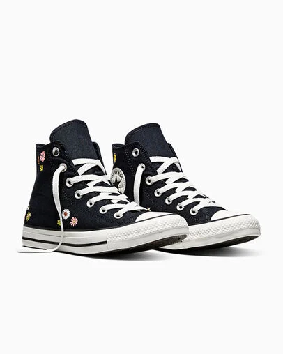 Embroidered flower high-top shoes