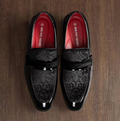 Patent leather loafers, classic velvet