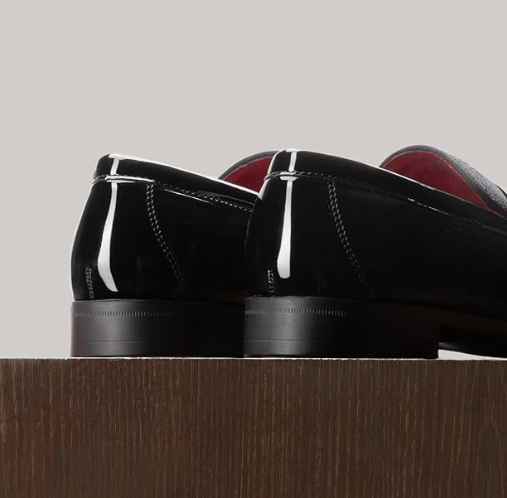 Patent leather loafers, classic velvet