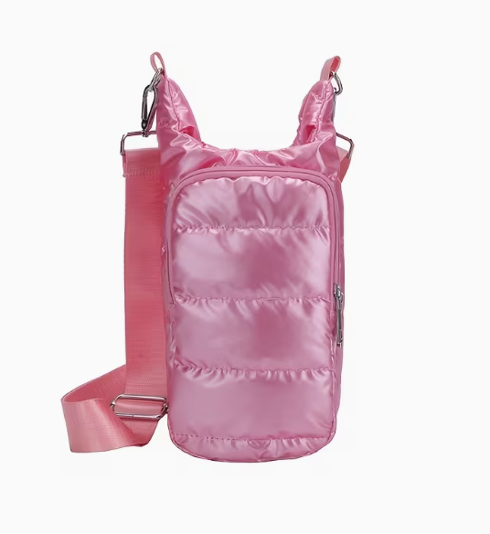 Women's shoulder bag, can hold a water bottle, lined, suitable for various outdoor activities.