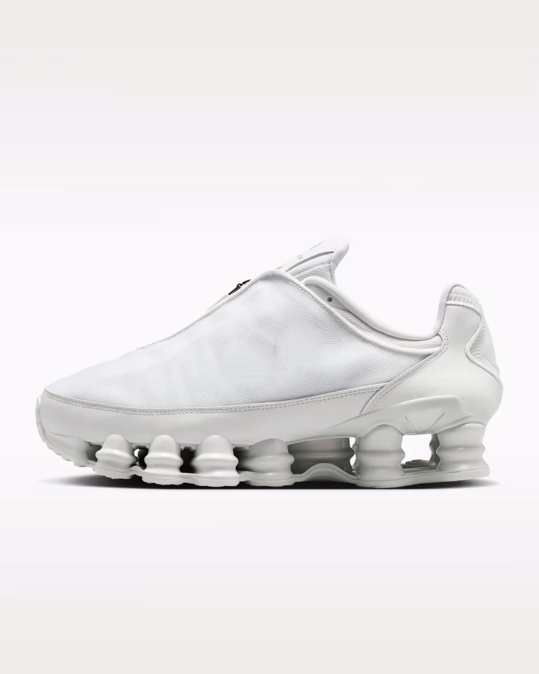 Casual sports running shoes