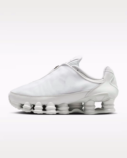 Casual sports running shoes