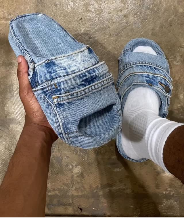 Denim flip-flops